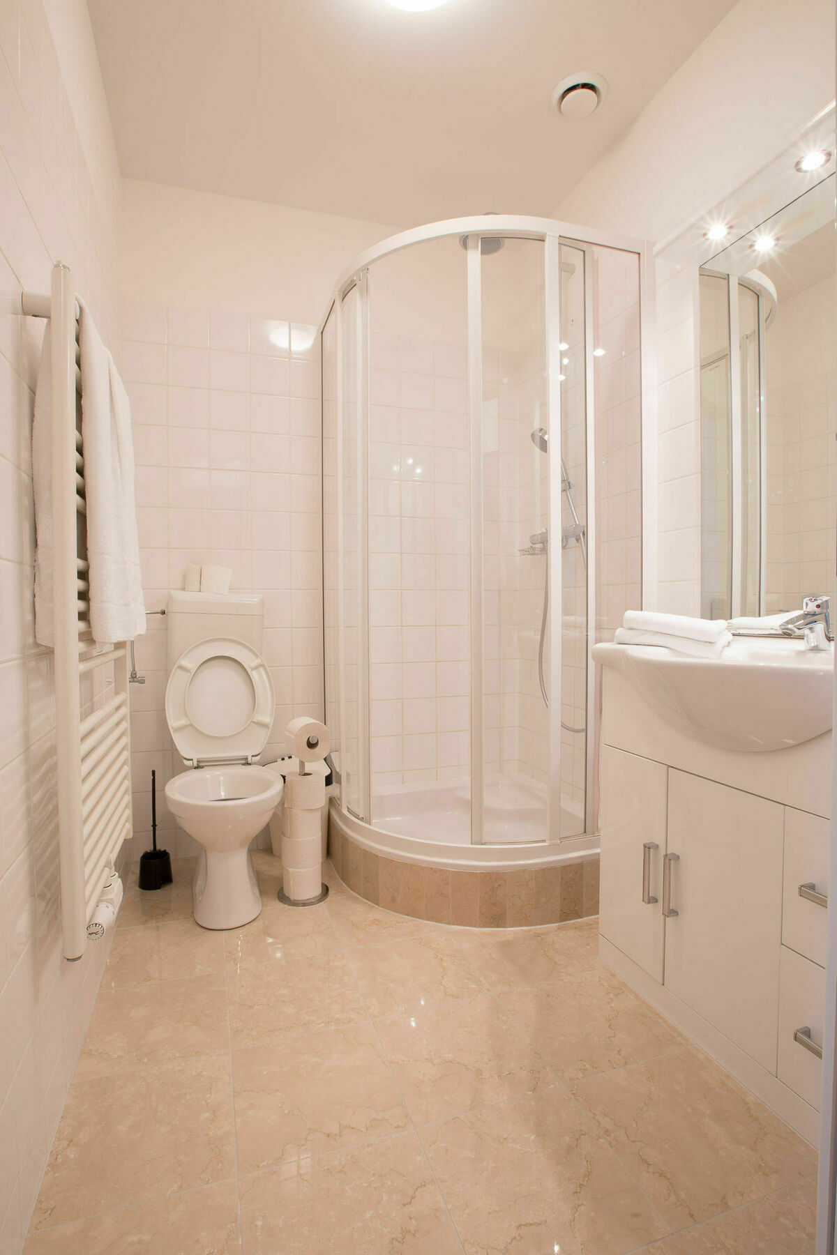 Grand Central Station Apartments I Contactless Check-In Wina Bagian luar foto